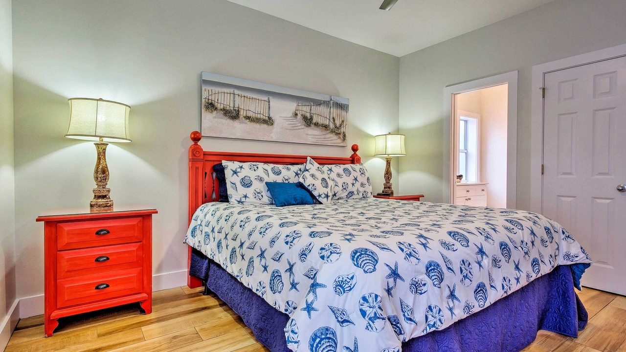 Photo of Bedroom in Miramar Beach