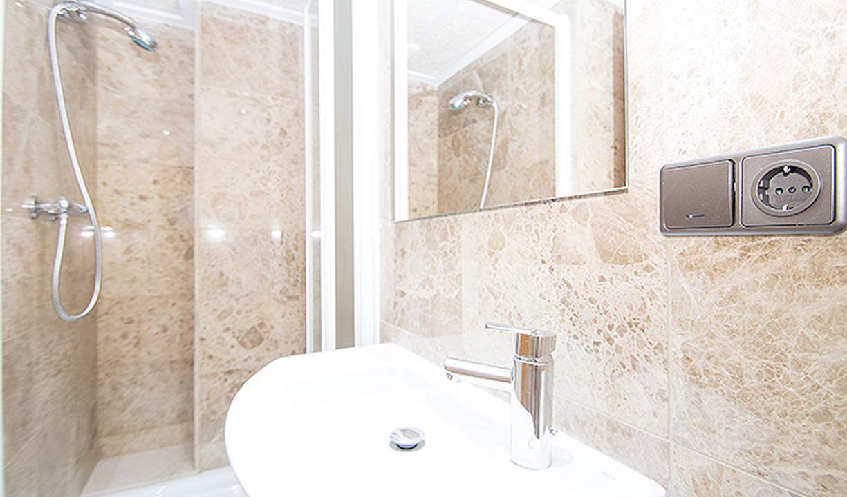 Photo of Bathroom in Trinitat