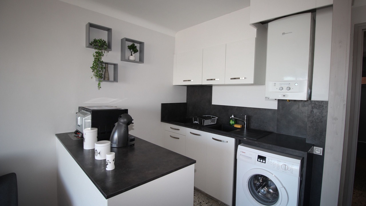 Photo of Kitchen in La Jetee