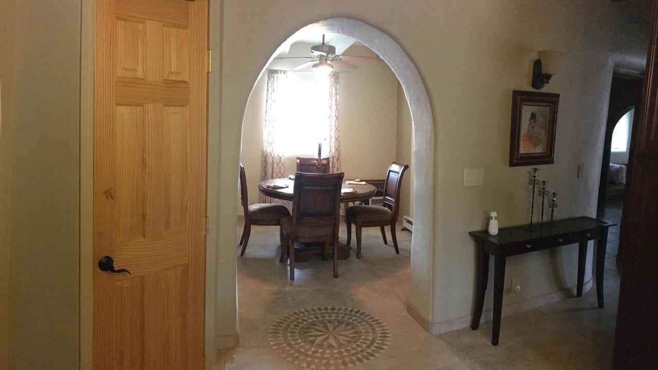Photo of Livingroom in Canones