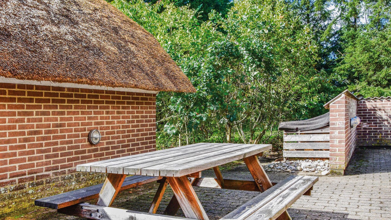 Photo of Others in Øby