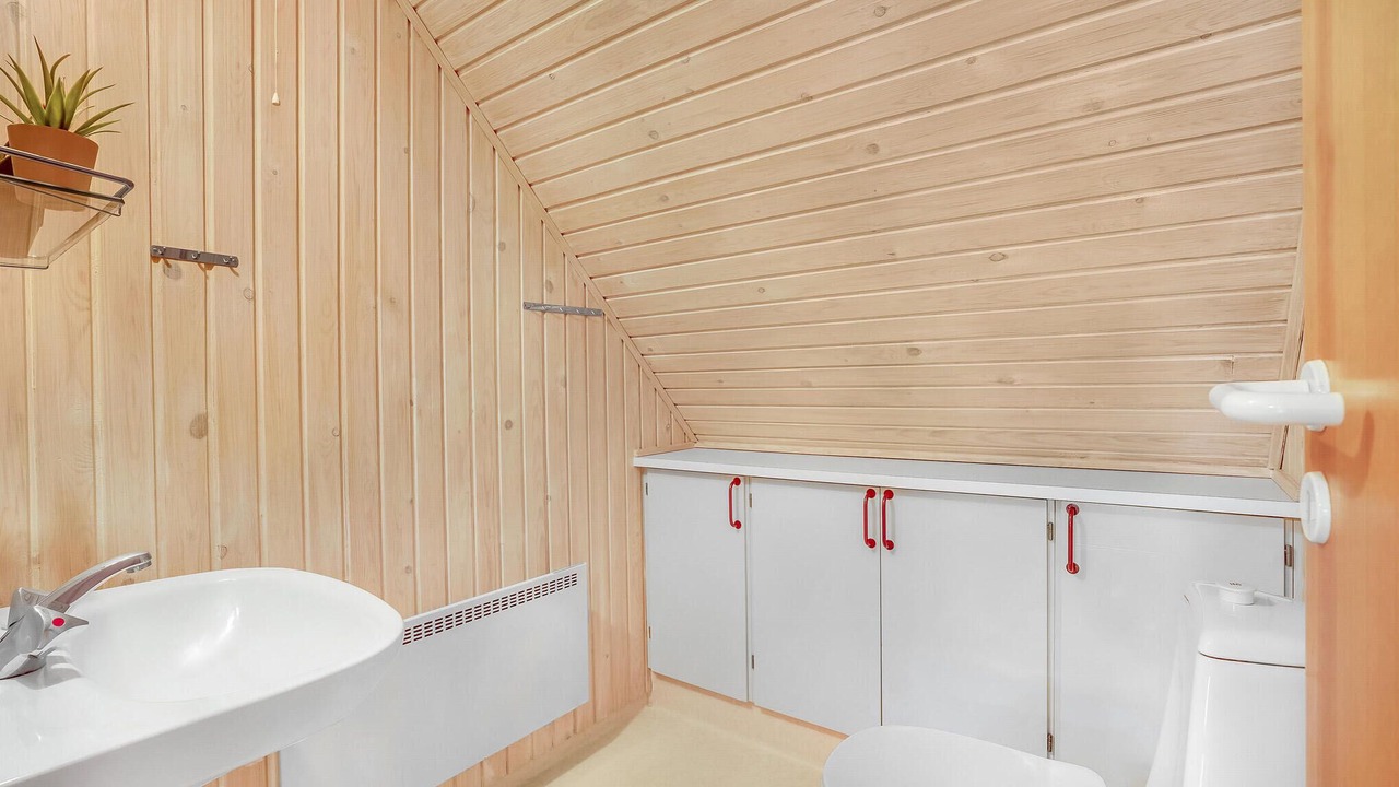 Photo of Bathroom in Øby