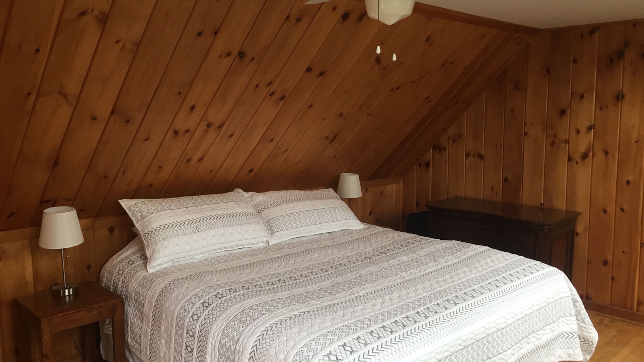 Photo of Bedroom in Seal Cove