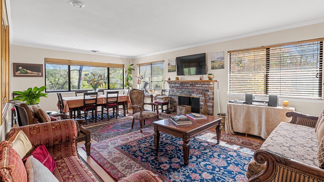Photo of Livingroom in Rancho Calaveras