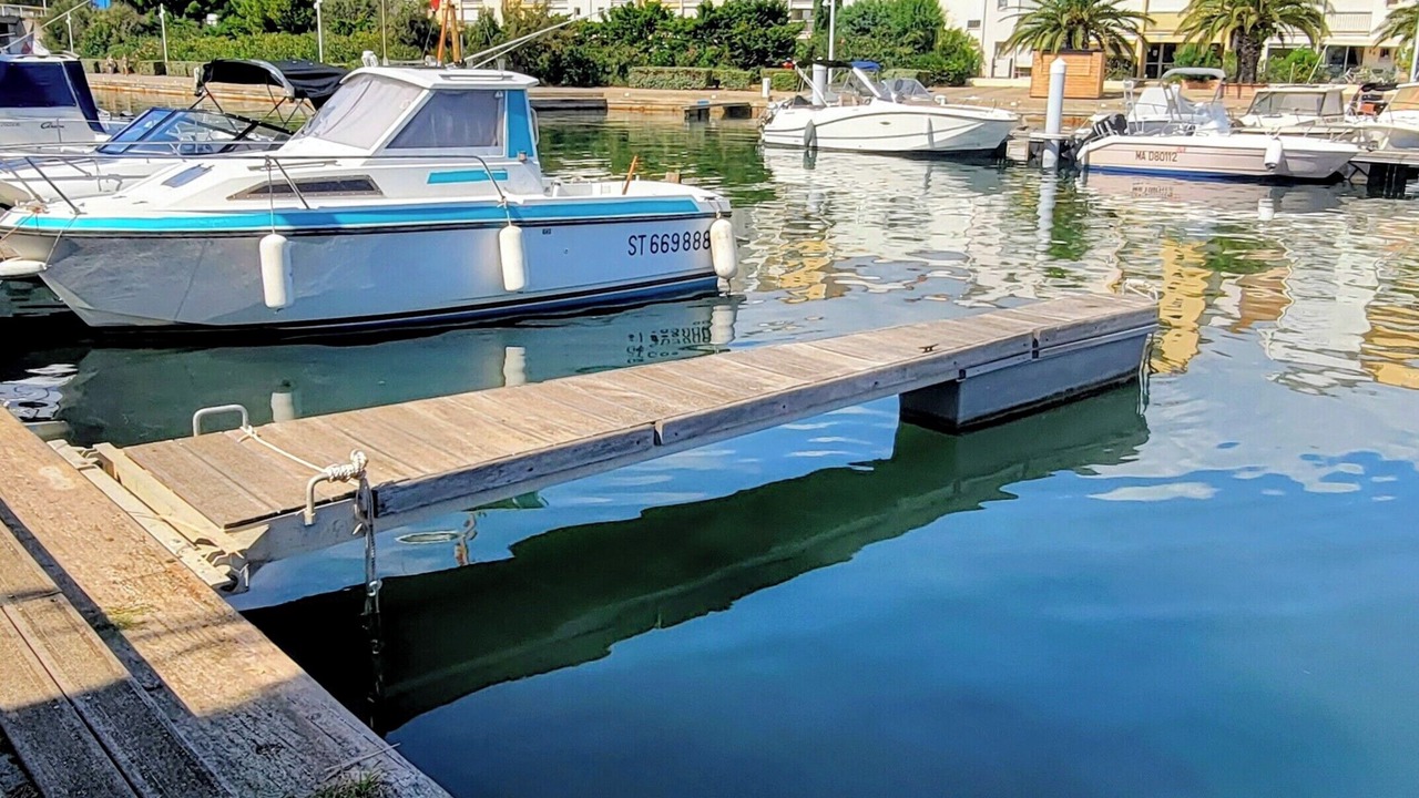Photo of Others in Port Rive Gauche