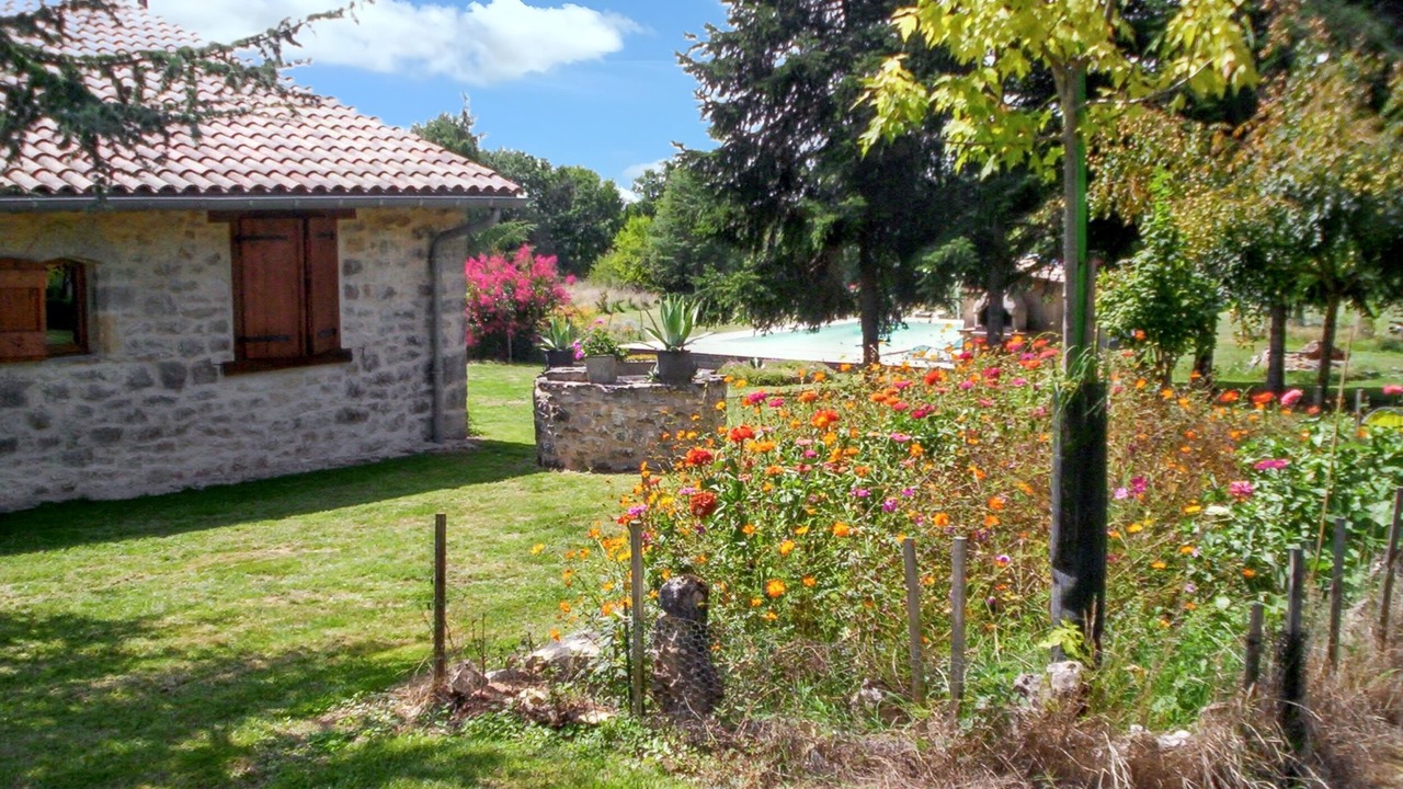 Photo of Outdoor in Saint-Cirq
