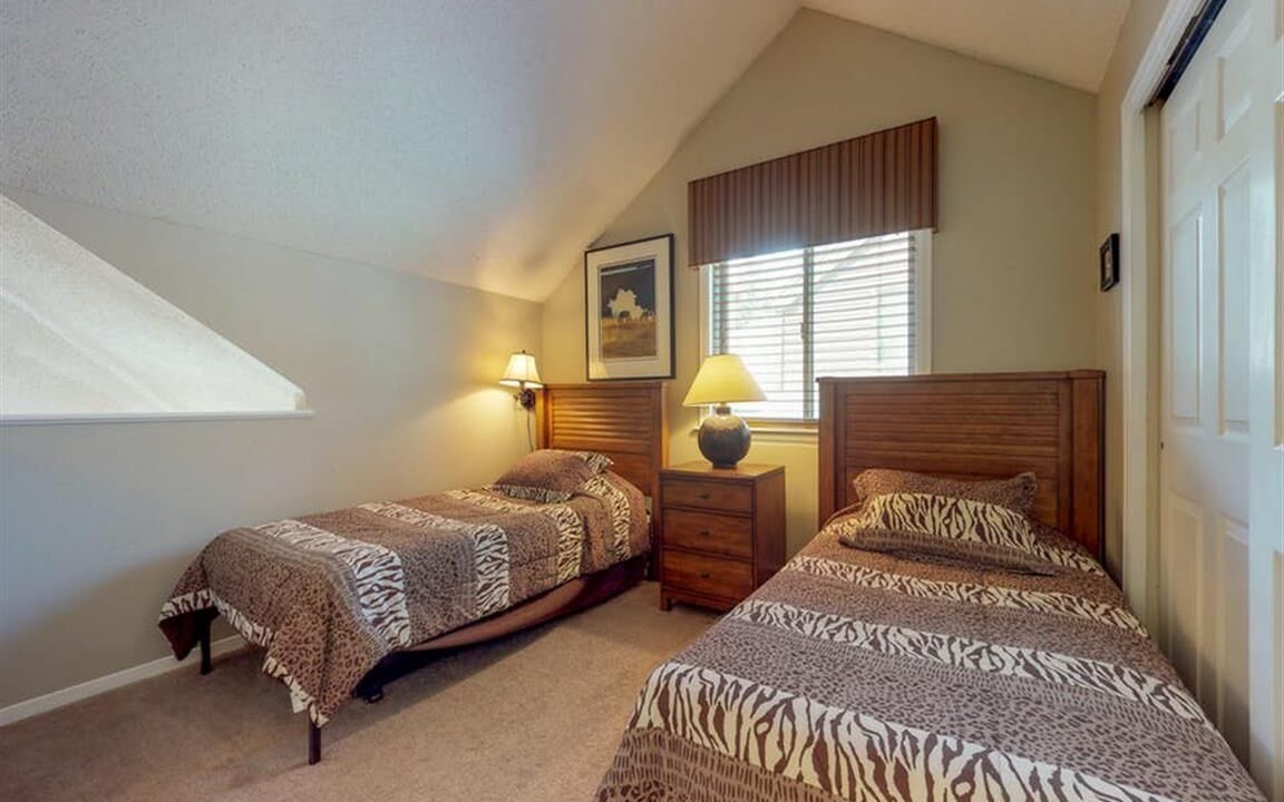 Photo of Bedroom in Four O'Clock