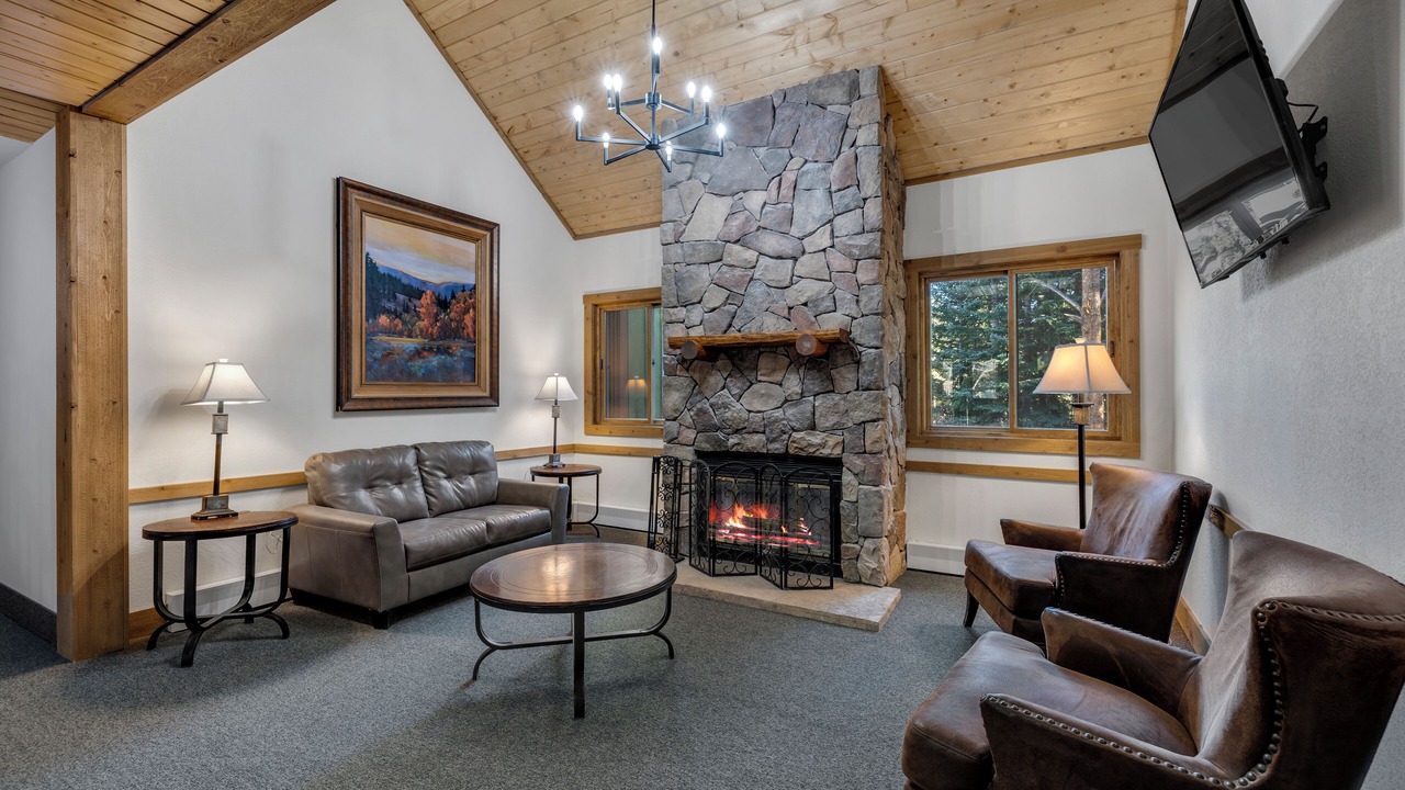 Photo of Livingroom in Four O'Clock