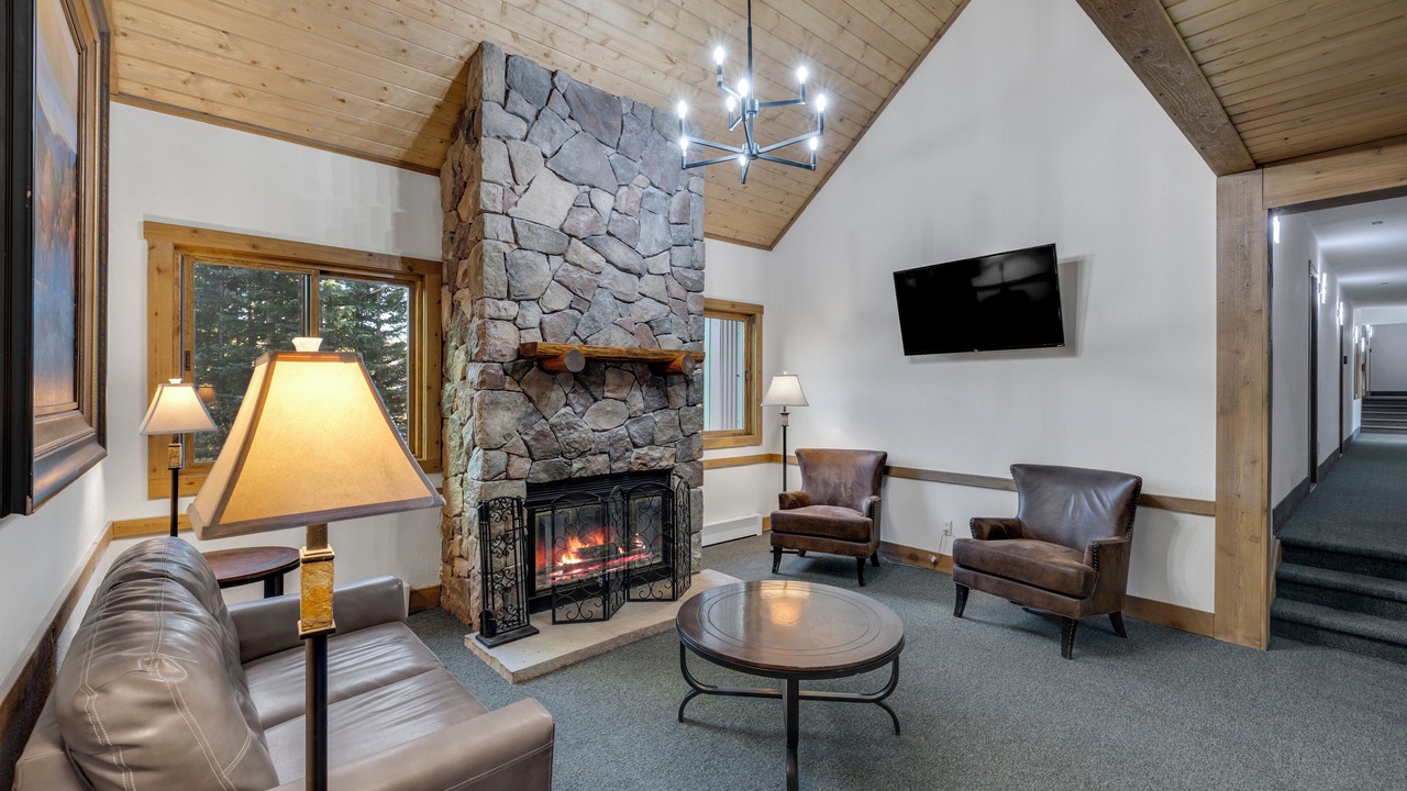 Photo of Livingroom in Four O'Clock