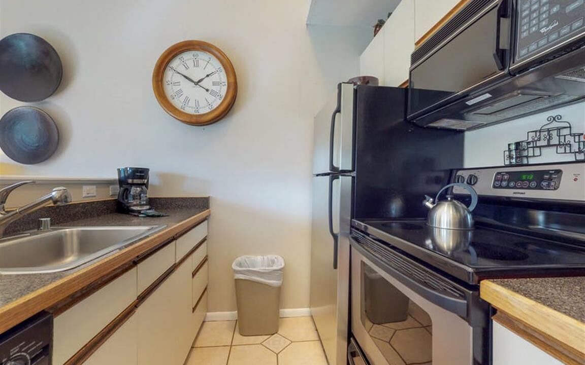 Photo of Kitchen in Four O'Clock