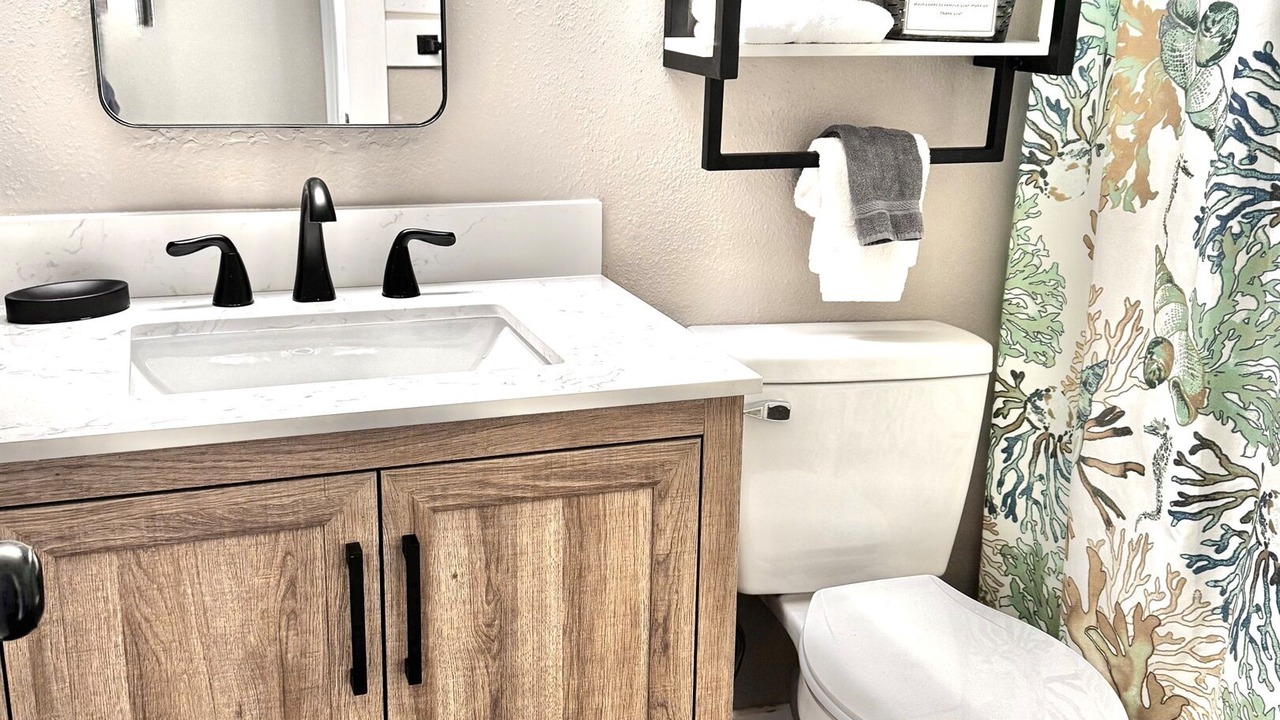 Photo of Bathroom in Gulf Shores