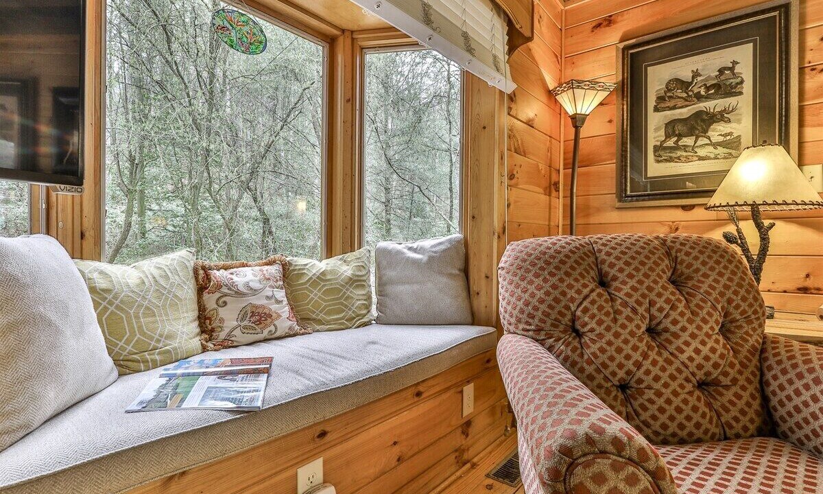 Photo of Bedroom in Ellijay