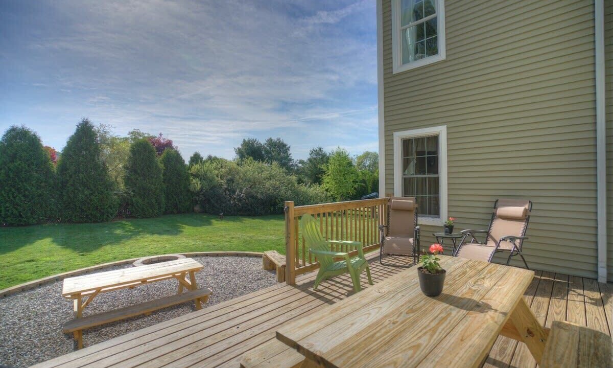 Photo of Outdoor in West Mystic