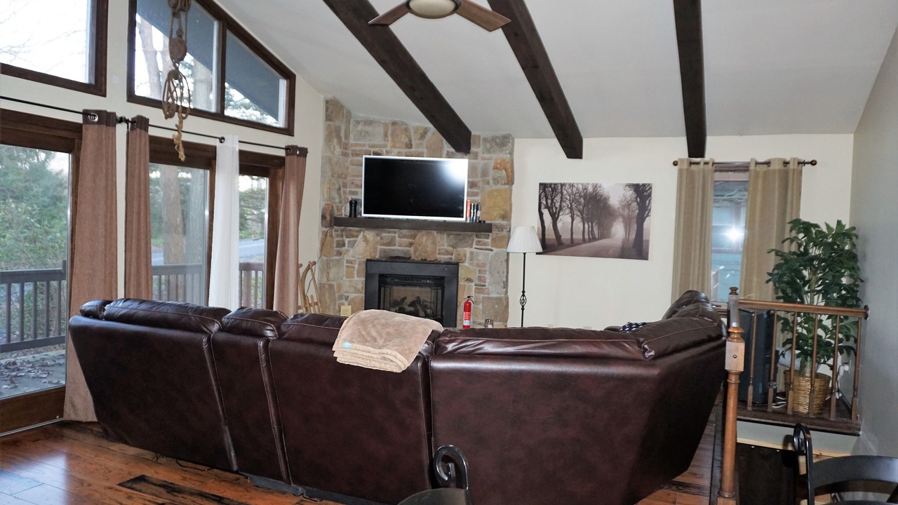 Photo of Livingroom in Hidden Valley