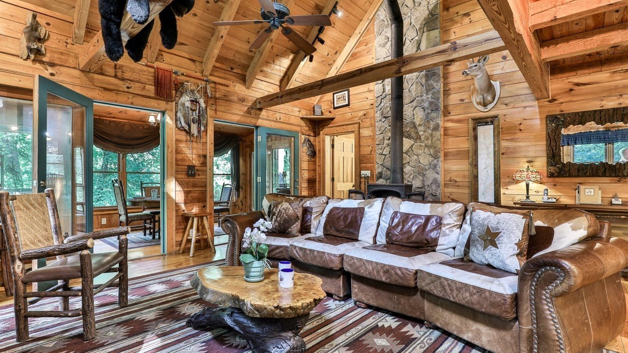 Photo of Bedroom in East Ellijay