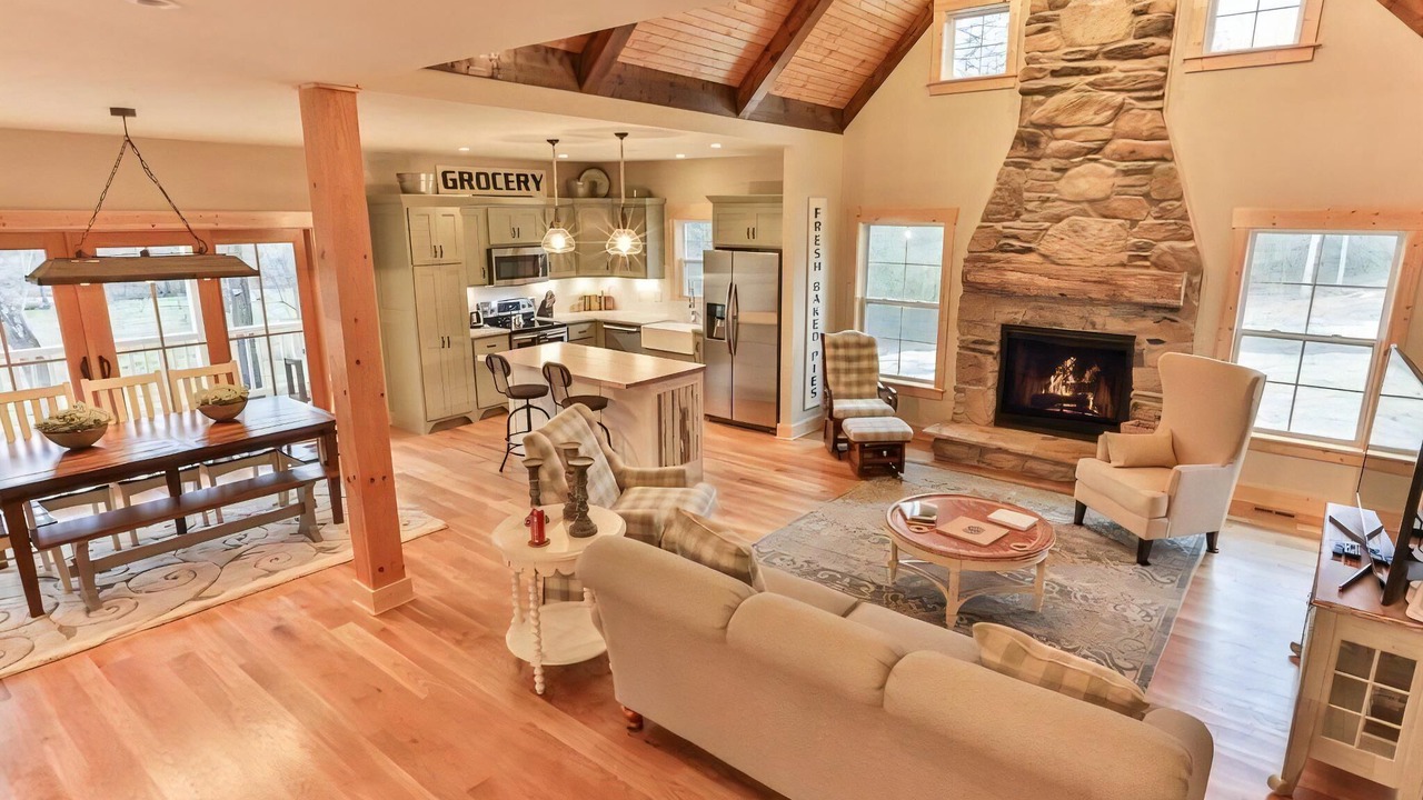 Photo of Bedroom in Ellijay