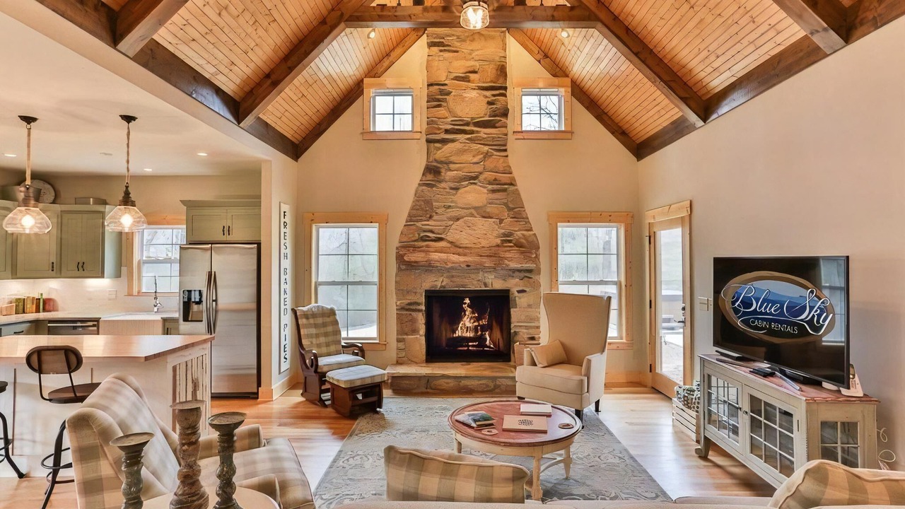 Photo of Livingroom in Ellijay