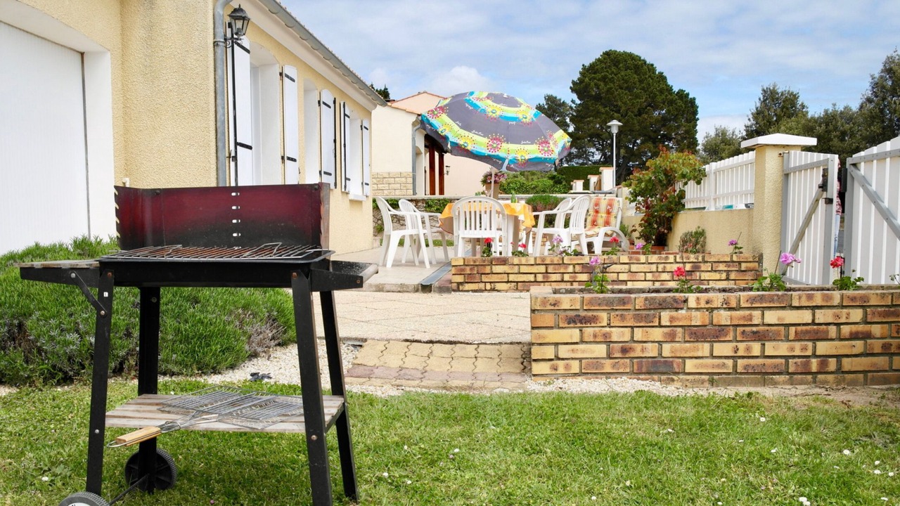 Photo of Outdoor in Brem Sur Mer