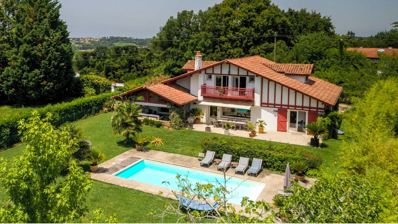 Photo of Outdoor in Arbonne