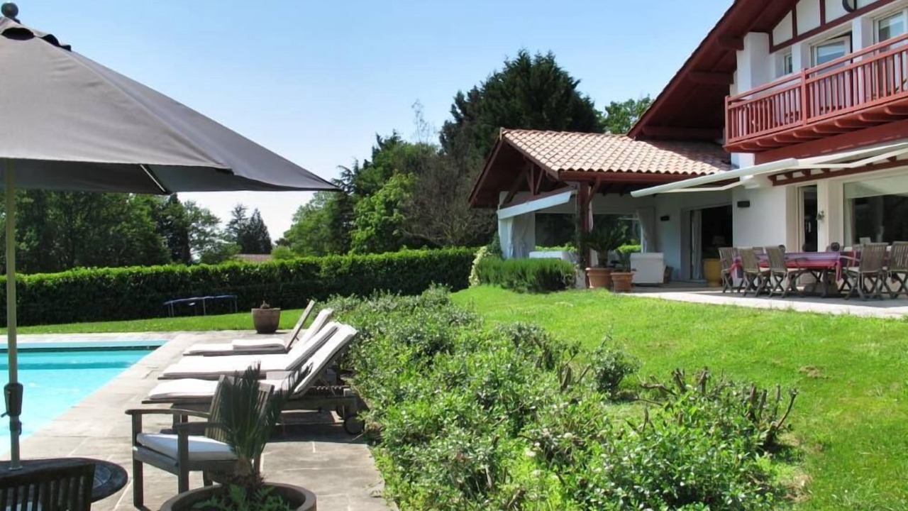 Photo of Outdoor in Arbonne