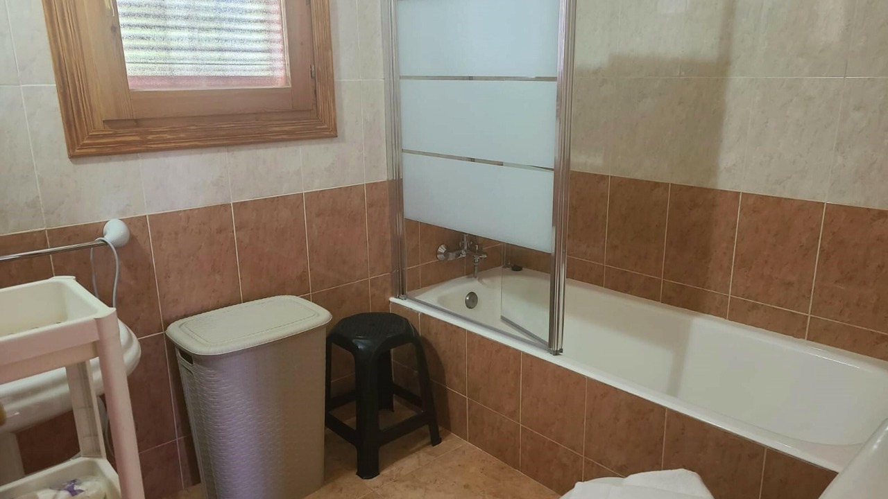 Photo of Bathroom in Pego