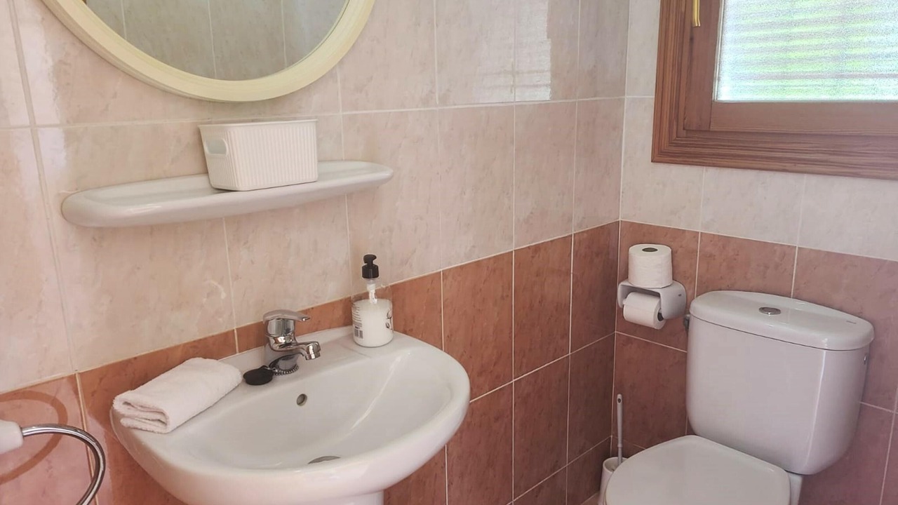 Photo of Bathroom in Pego