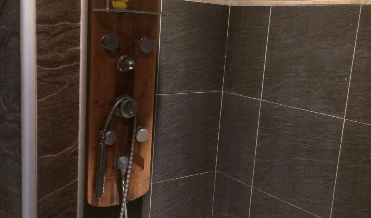 Photo of Bathroom in Saint-Laurent-d'Aigouze