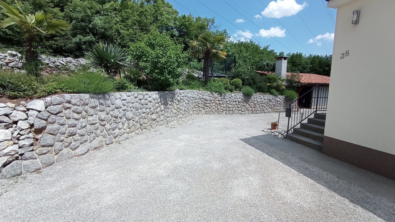 Photo of Outdoor in Jusici