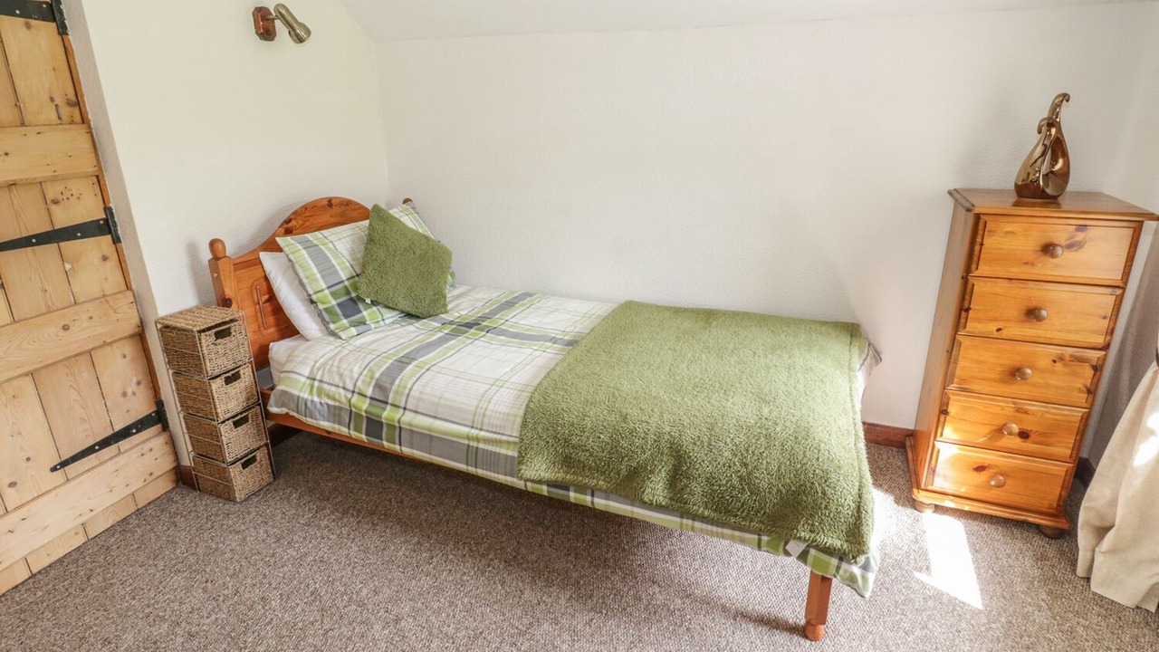 Photo of Others in Capel Garmon