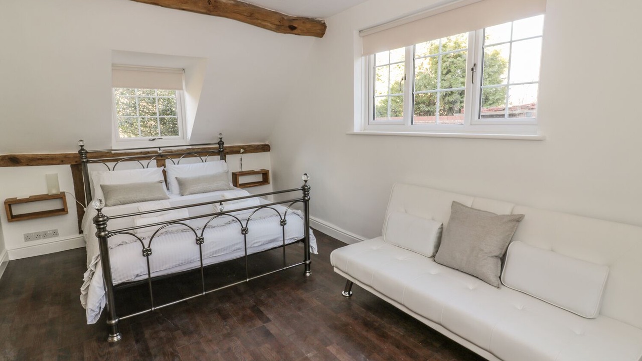 Photo of Bedroom in Broadwas