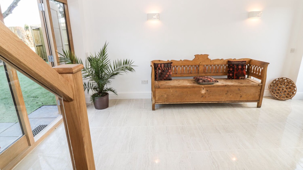 Photo of Livingroom in Broadwas