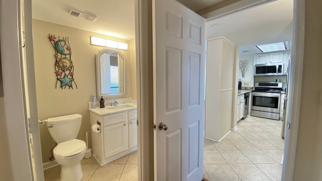 Photo of Bathroom in Garden City