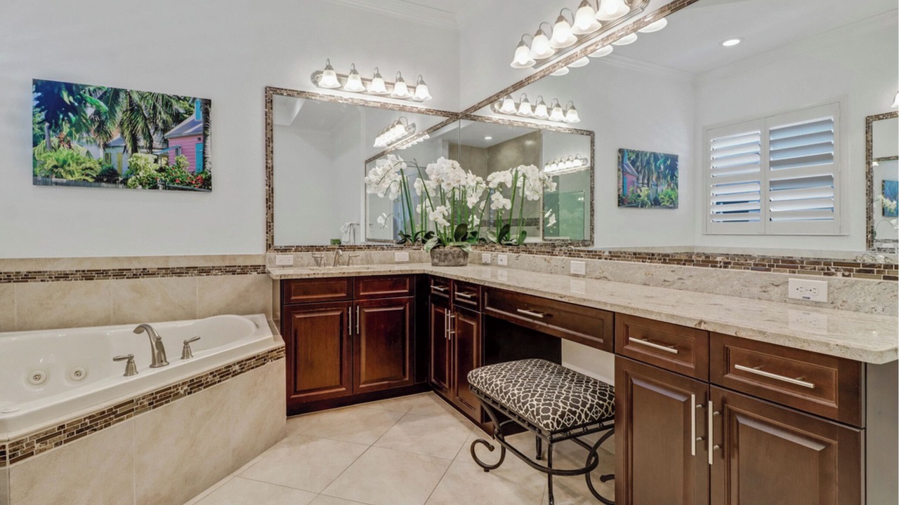 Photo of Bathroom in Naples Park