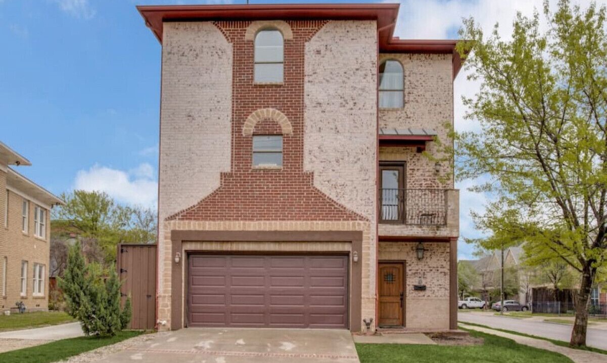 Photo of Outdoor in Knox - Henderson