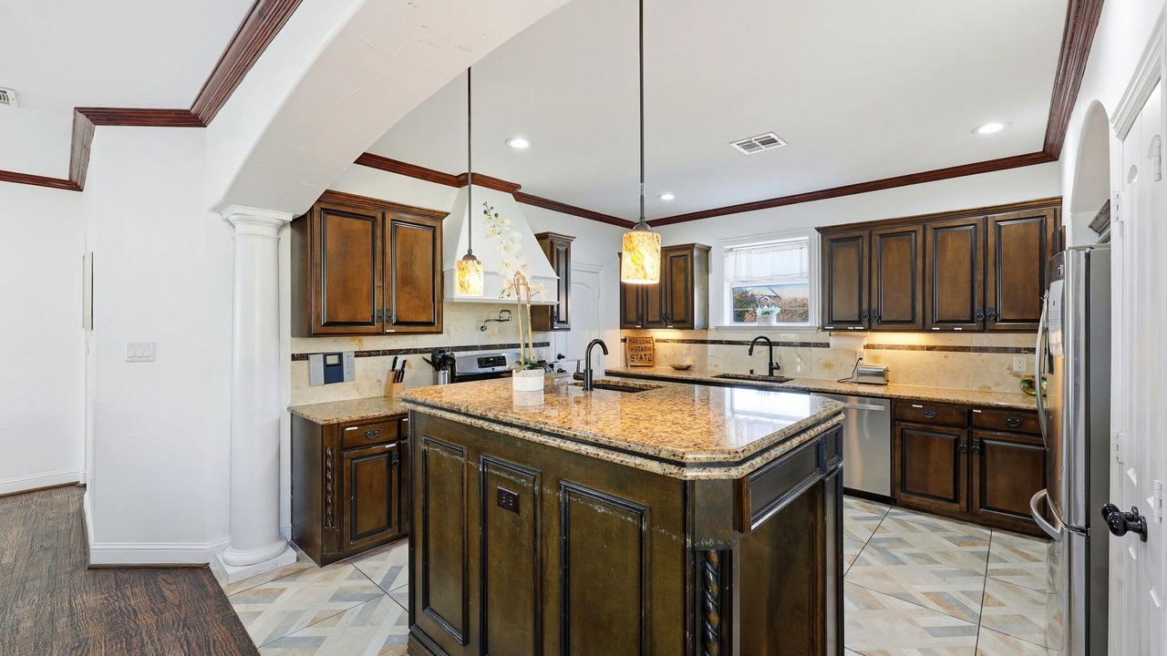 Photo of Kitchen in Knox - Henderson
