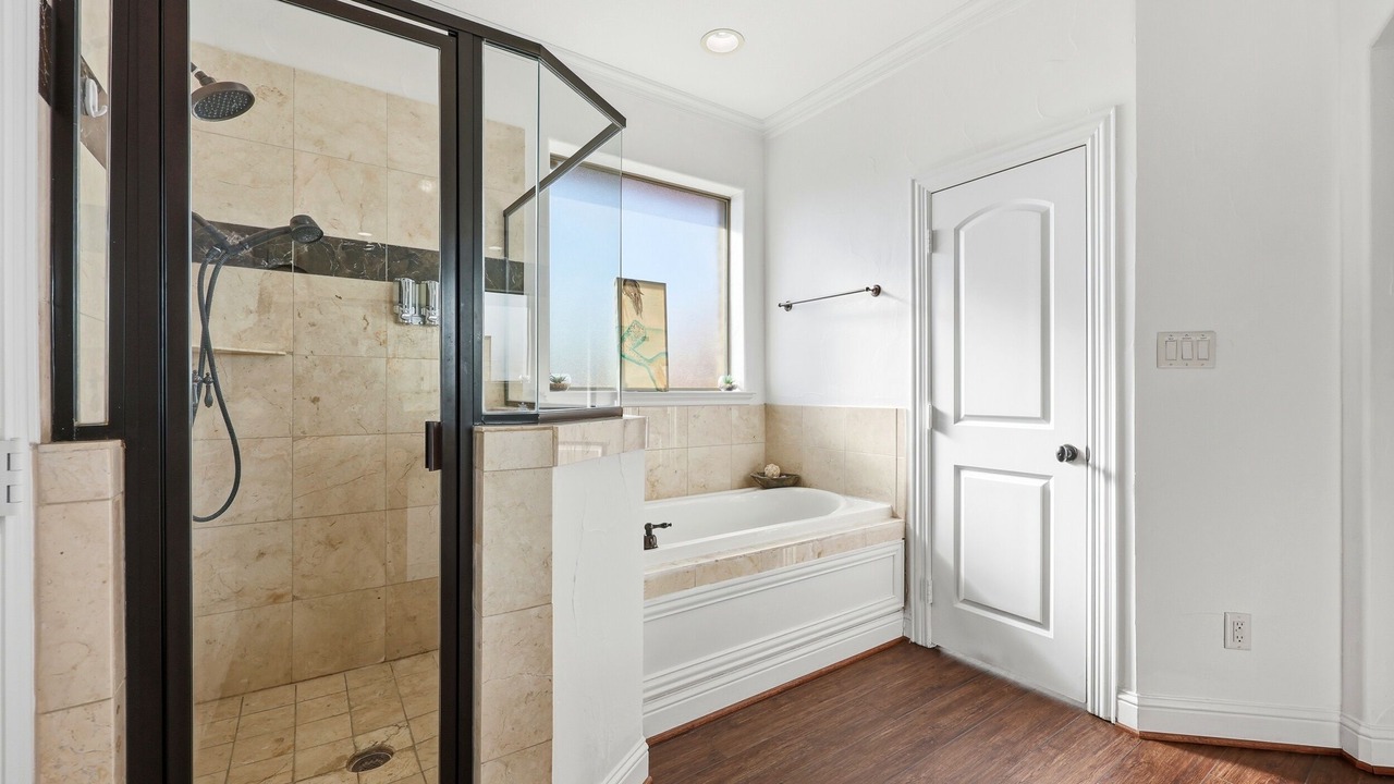 Photo of Bathroom in Knox - Henderson