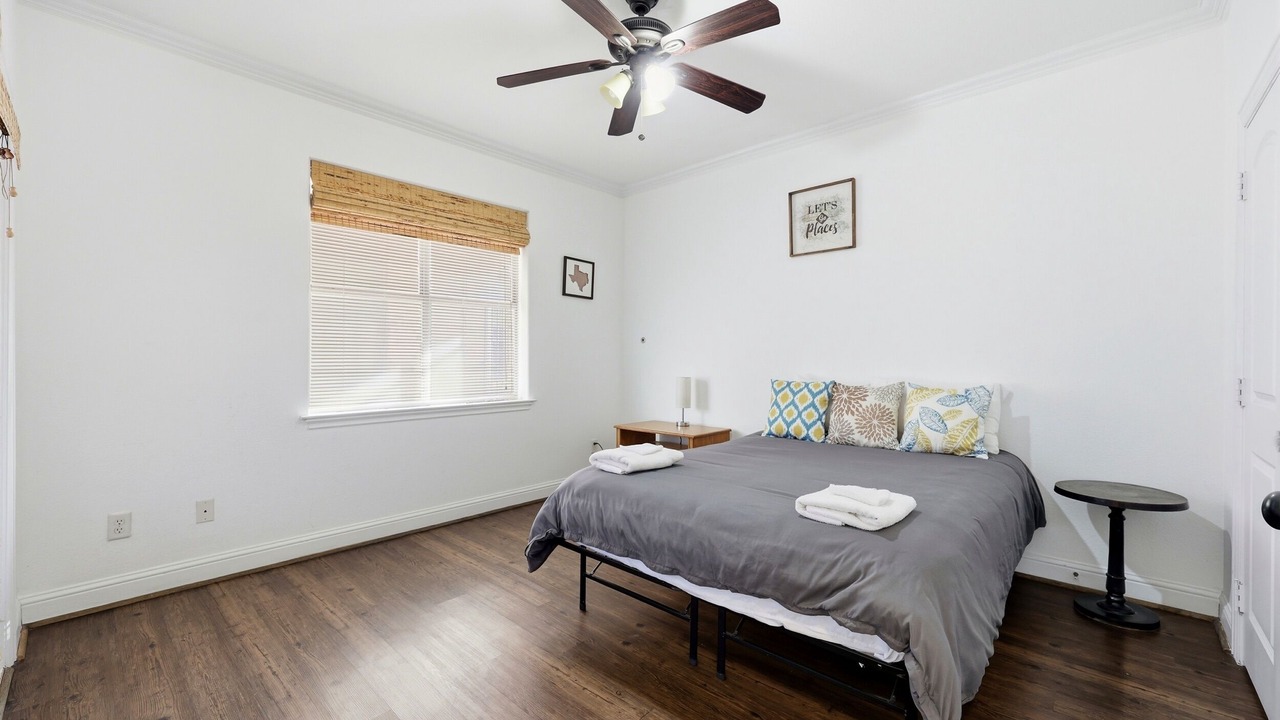 Photo of Bedroom in Knox - Henderson