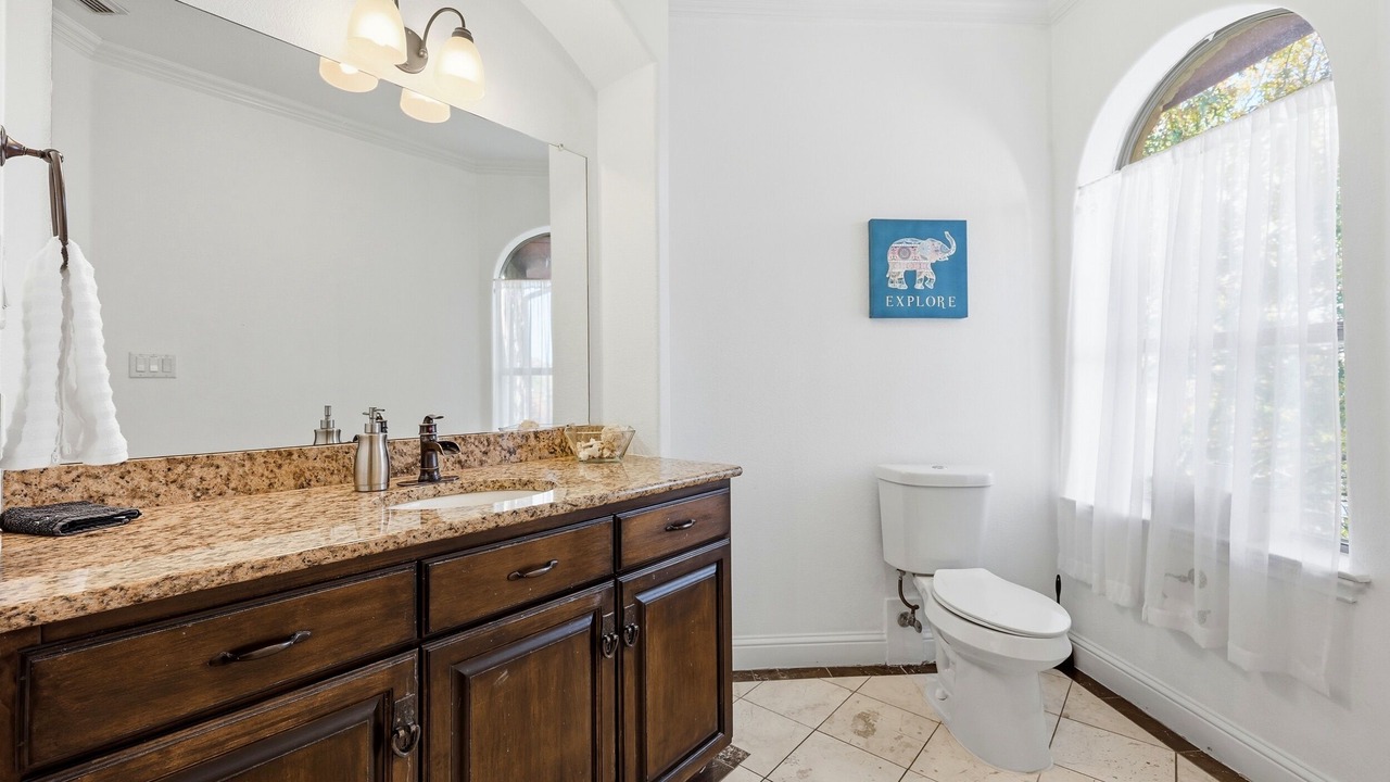 Photo of Bathroom in Knox - Henderson