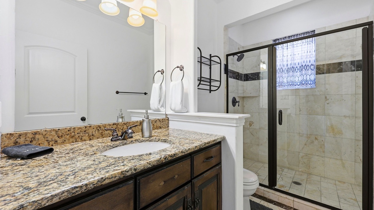 Photo of Bathroom in Knox - Henderson