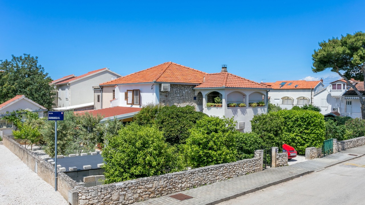 Photo of Outdoor in Mirce