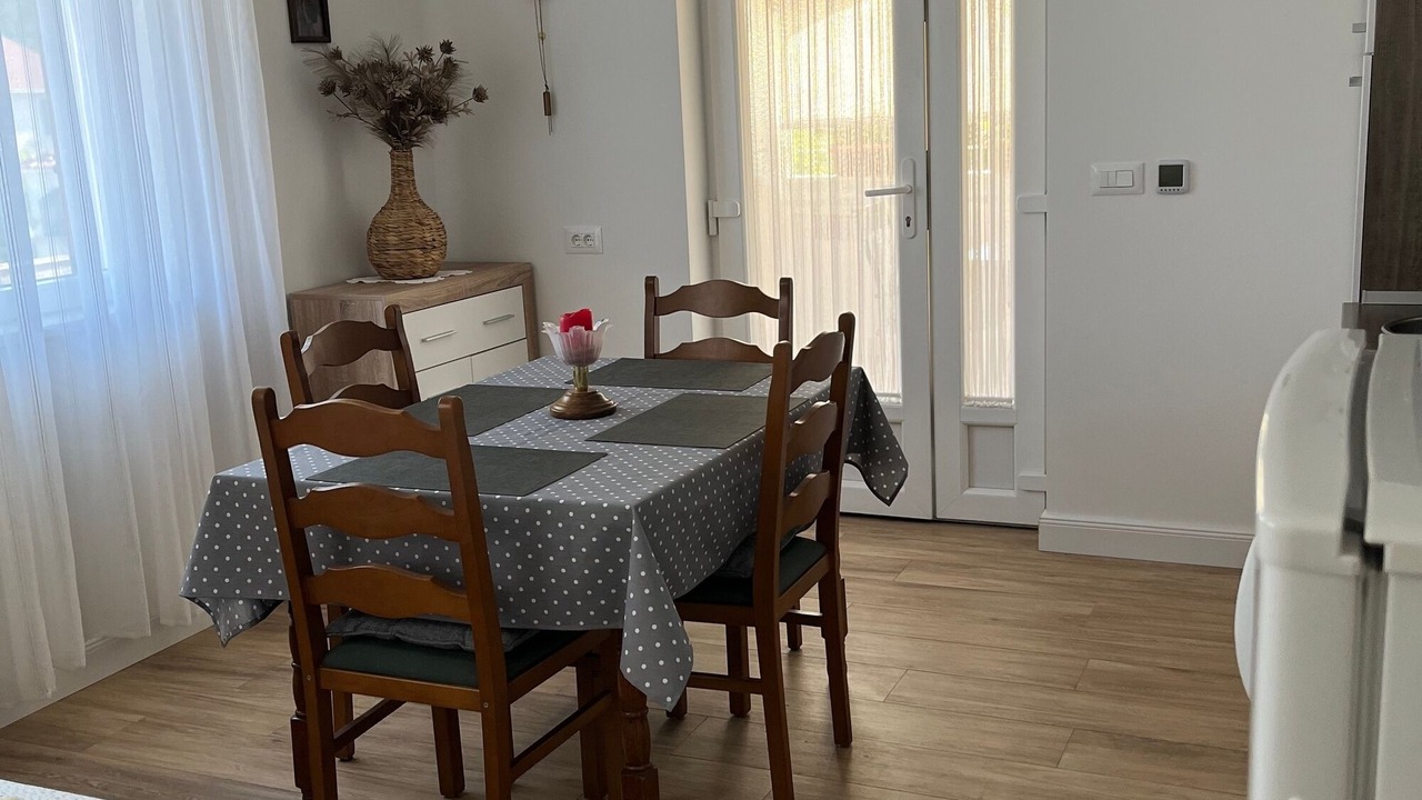 Photo of Livingroom in Mirce
