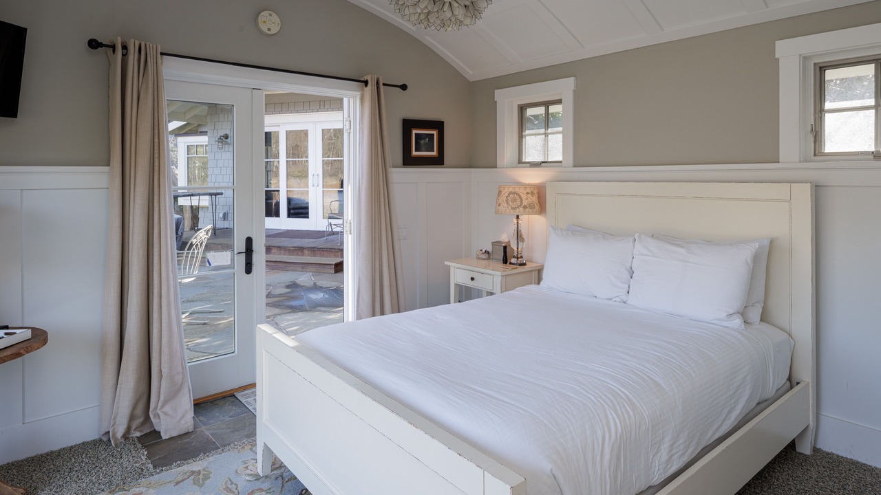 Photo of Others in Eastsound