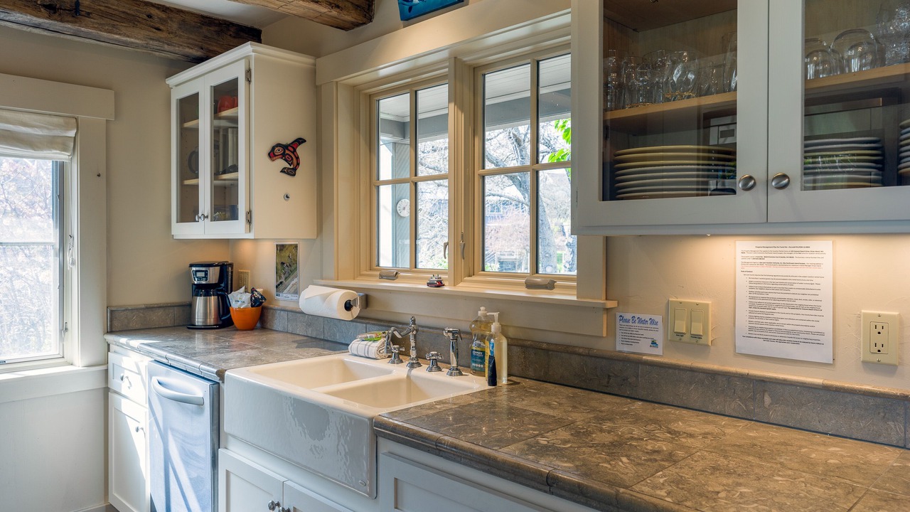 Photo of Others in Eastsound