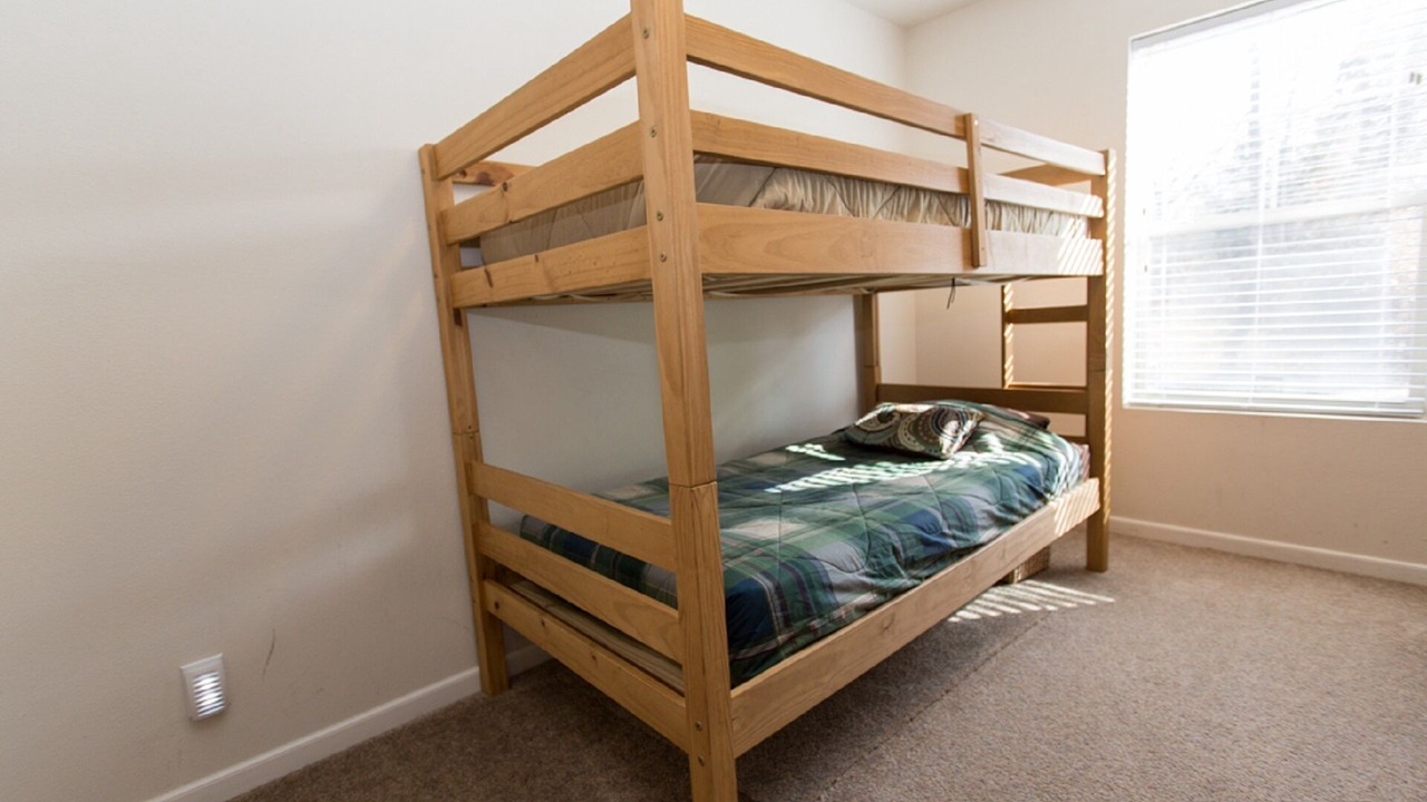 Photo of Bedroom in Devils Elbow