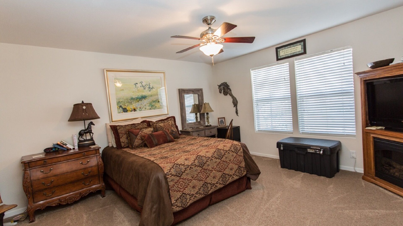 Photo of Bedroom in Devils Elbow