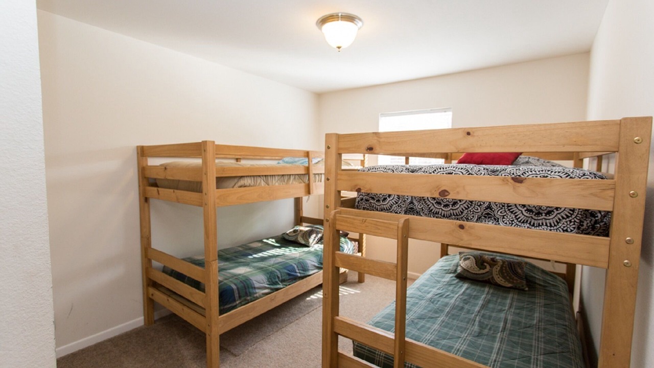 Photo of Bedroom in Devils Elbow