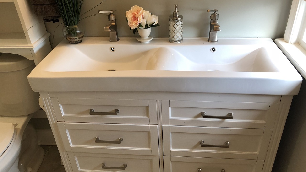 Photo of Bathroom in Buechel