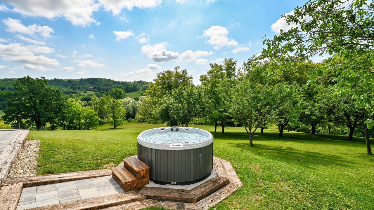 Photo of Outdoor in Glina