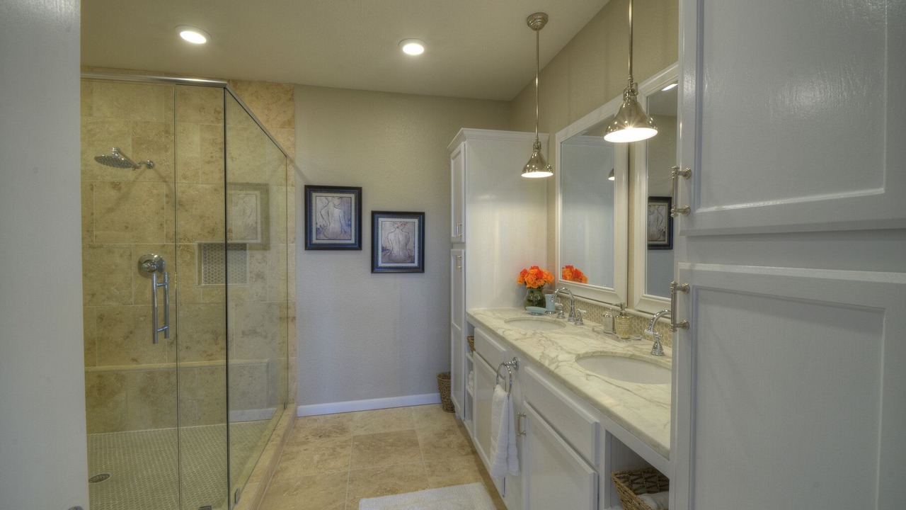 Photo of Bathroom in Horseshoe Bay
