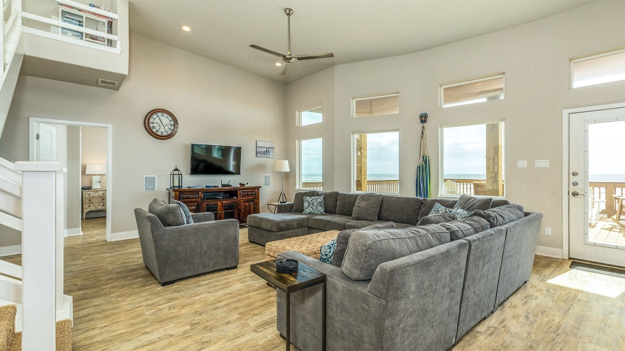 Photo of Livingroom in Surfside Beach